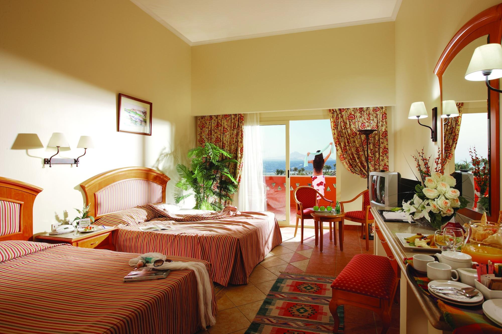 Sharm Grand Plaza Resort - Families And Couples Only Esterno foto A typical hotel room