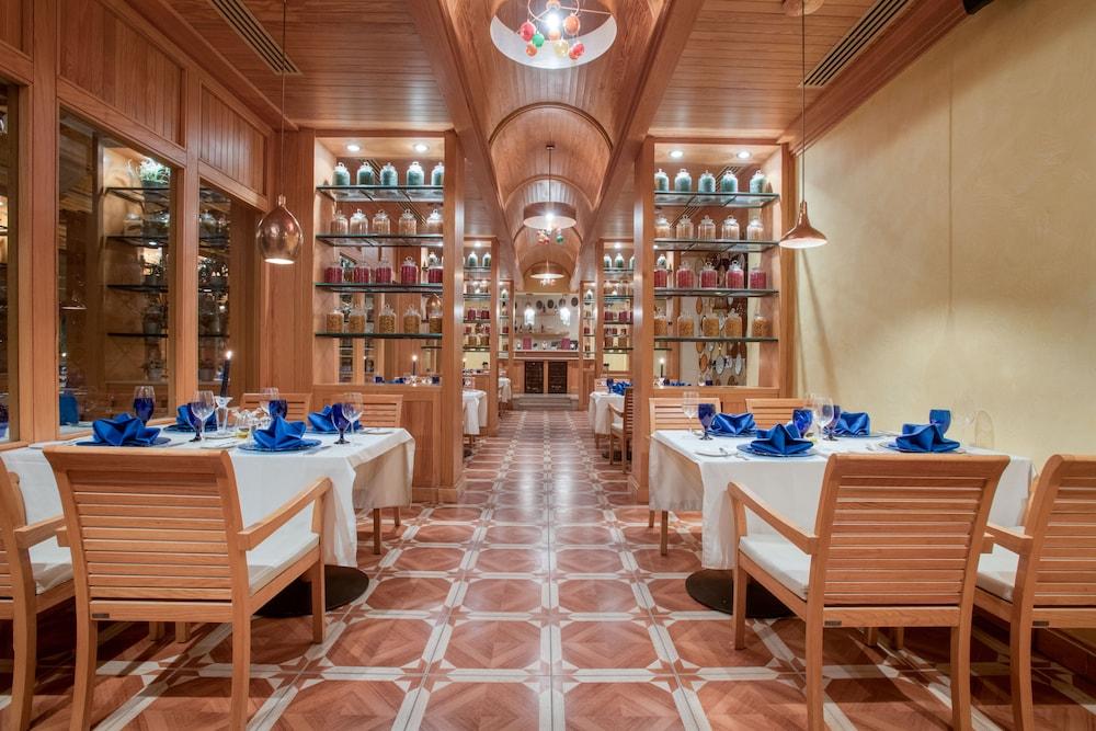 Sharm Grand Plaza Resort - Families And Couples Only Esterno foto The restaurant