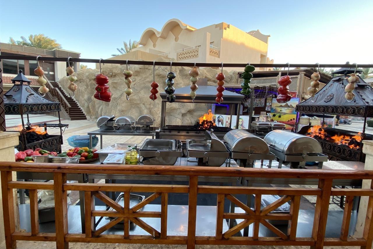 Sharm Grand Plaza Resort - Families And Couples Only Esterno foto The open kitchen at the restaurant