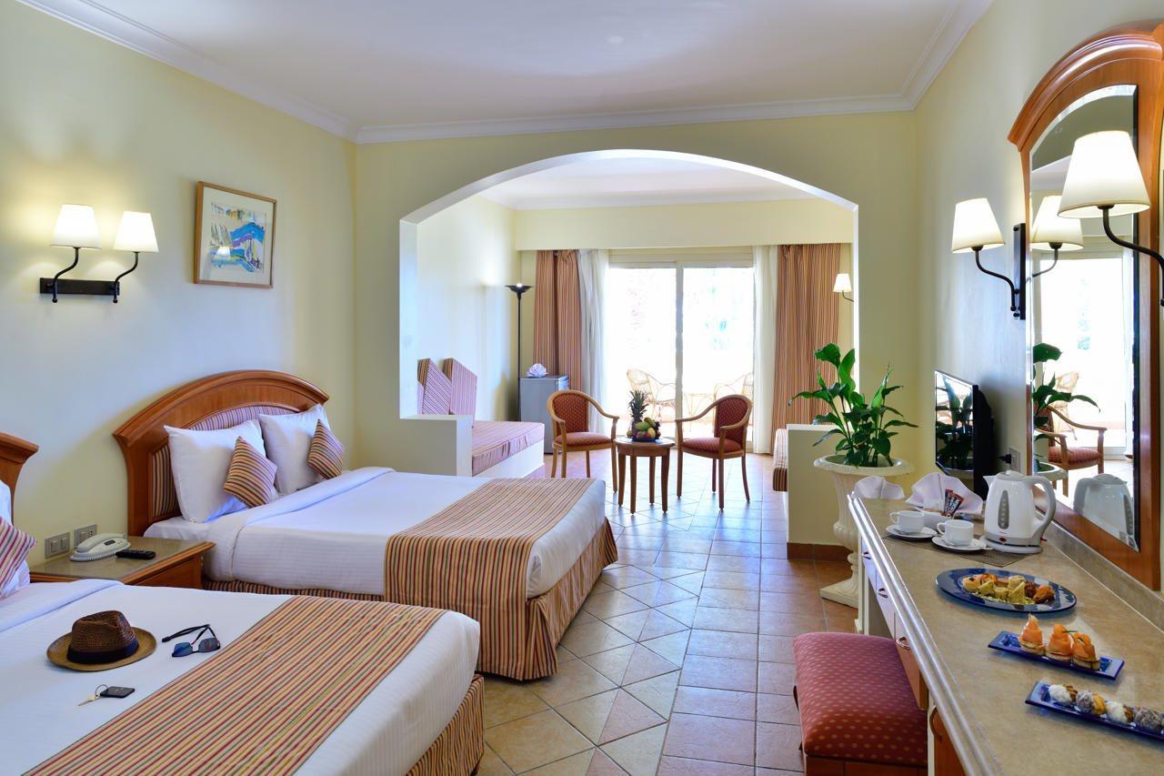 Sharm Grand Plaza Resort - Families And Couples Only Esterno foto A room at the Hilton Sharm El Sheikh