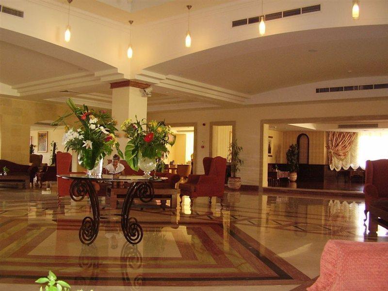Sharm Grand Plaza Resort - Families And Couples Only Esterno foto Lobby of the hotel