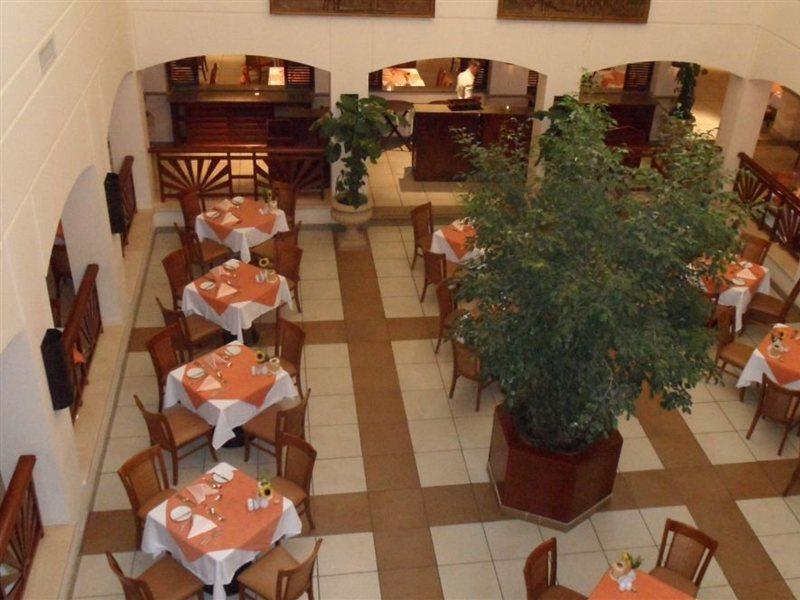 Sharm Grand Plaza Resort - Families And Couples Only Esterno foto The restaurant