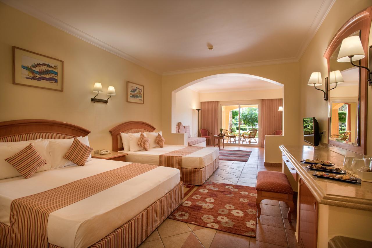 Sharm Grand Plaza Resort - Families And Couples Only Esterno foto A room at the Hilton Sharm El Sheikh