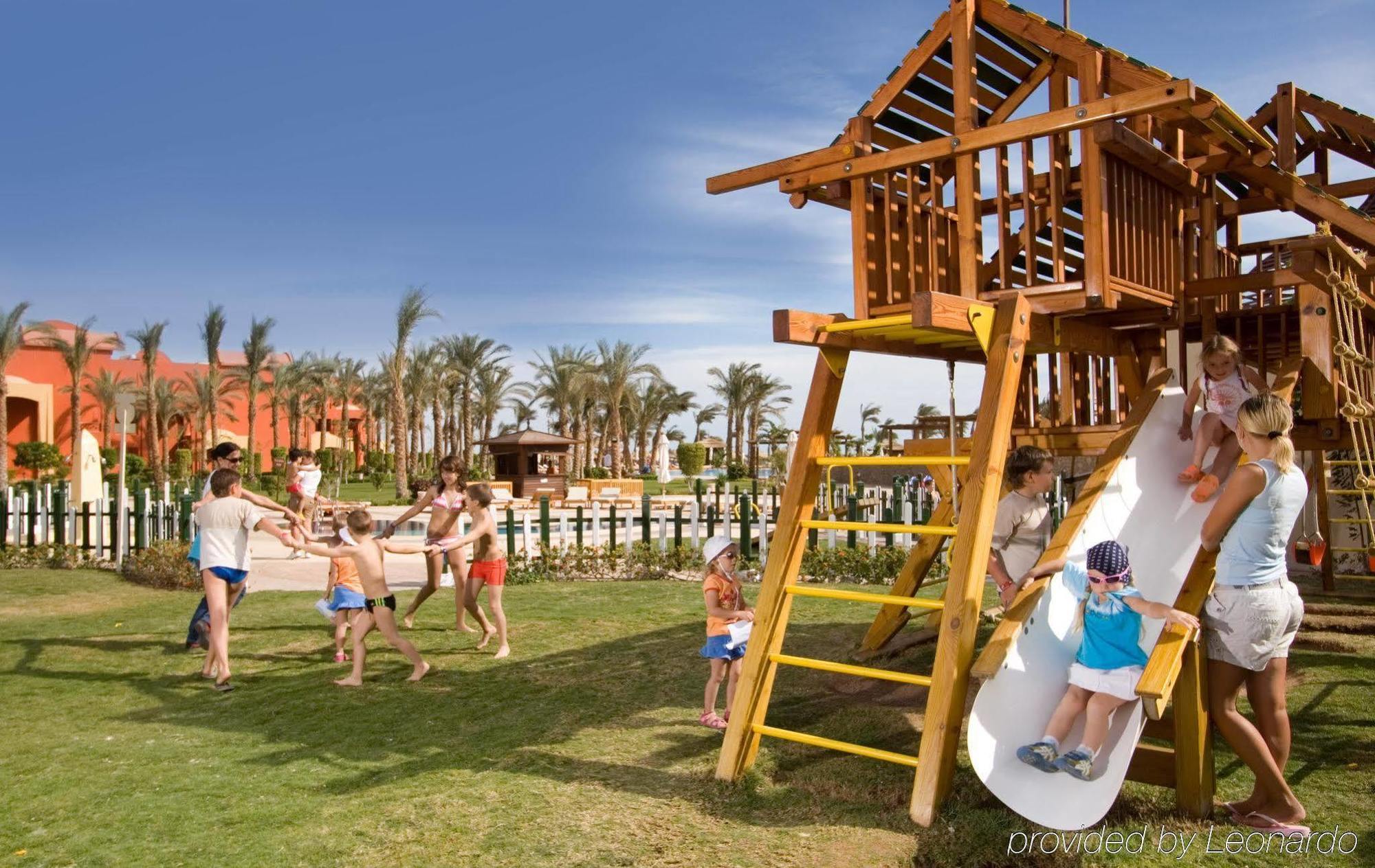 Sharm Grand Plaza Resort - Families And Couples Only Esterno foto Children's playground at a resort in Egypt